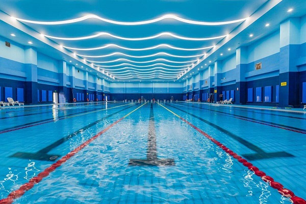 破解泳池水质管理痛点：华锦‘4S合规保障体系’如何实现安全与效益双升？